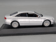 Modellautos 1:43 Minichamps Audi A8 4.2 Coupe Eissilber Metallic Silber mit Dealer OVP