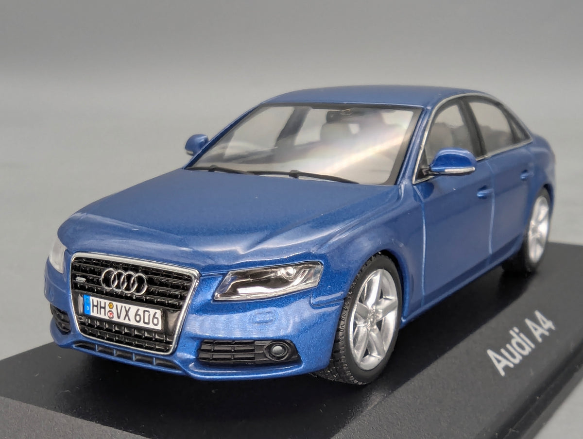 Modellautos 1:43 Minichamps Audi A4 3.2 Quattro Aruba Blau Metallic mit Dealer OVP