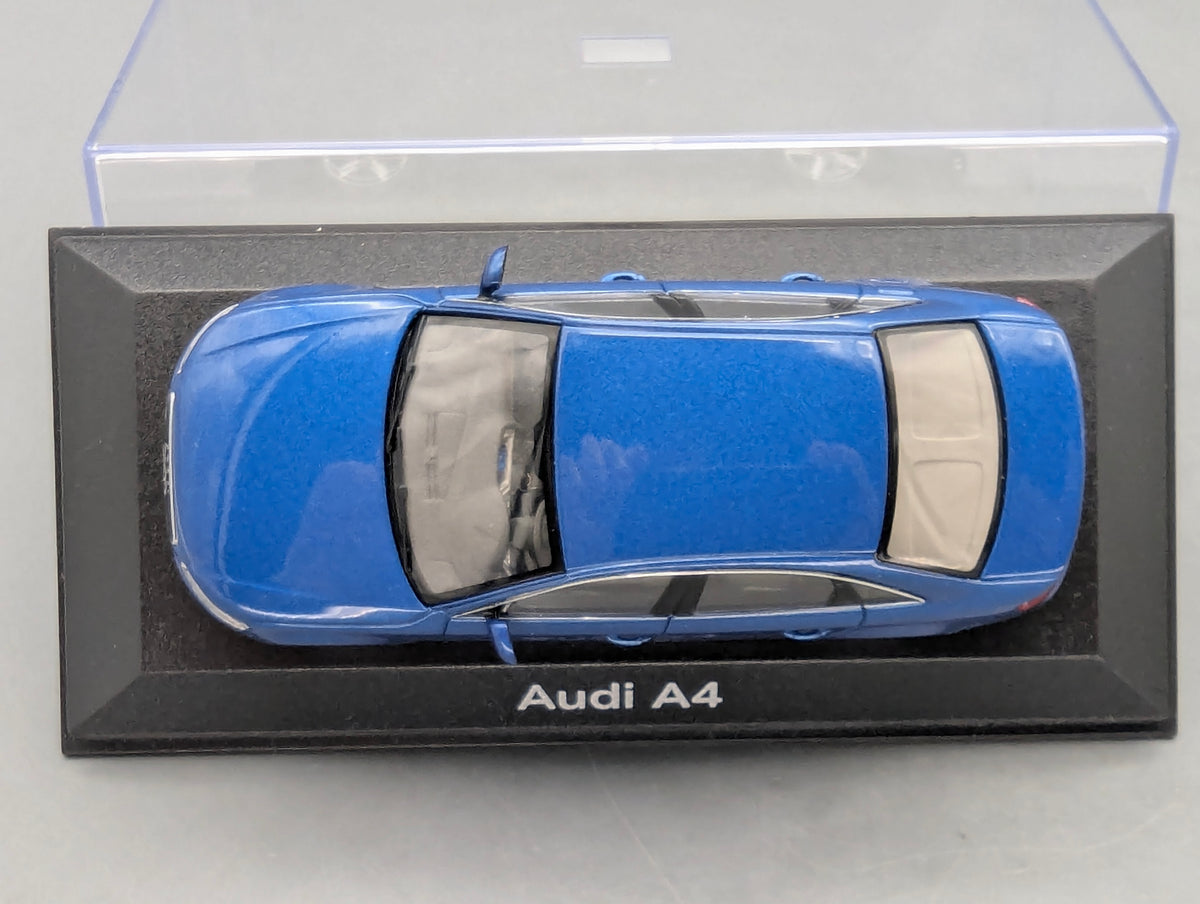 Modellautos 1:43 Minichamps Audi A4 3.2 Quattro Aruba Blau Metallic mit Dealer OVP