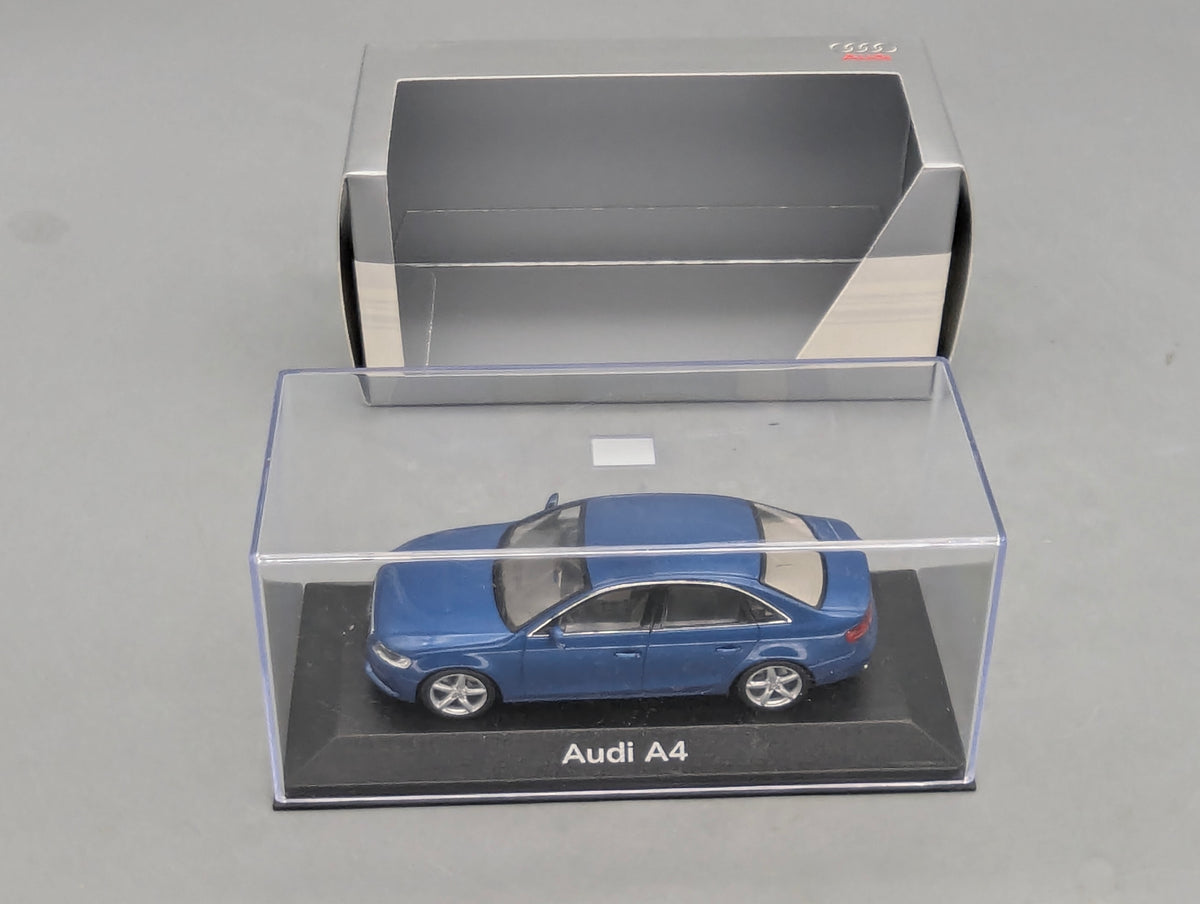 Modellautos 1:43 Minichamps Audi A4 3.2 Quattro Aruba Blau Metallic mit Dealer OVP