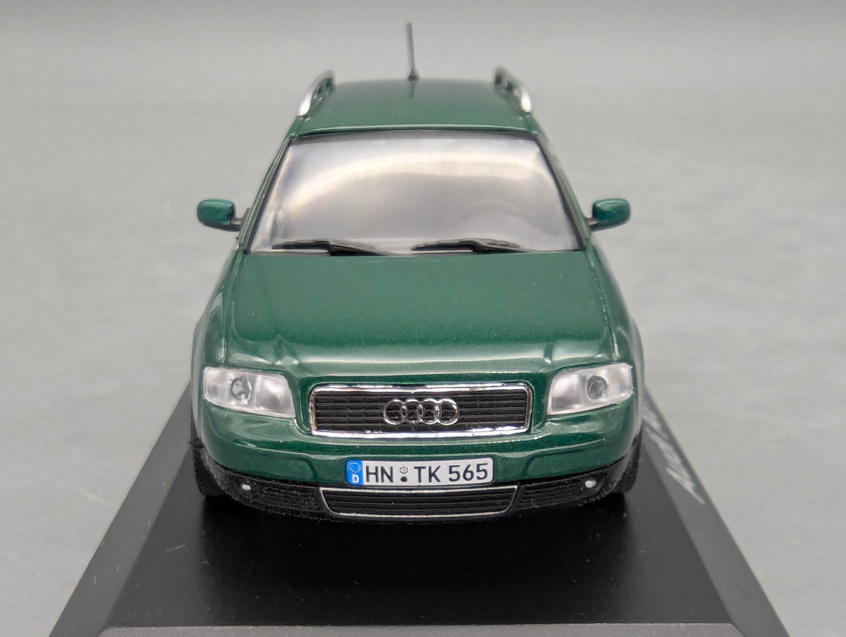 Modellautos 1:43 Minichamps Audi A6 3.0 Avant Grün Met. mit Dealer OVP