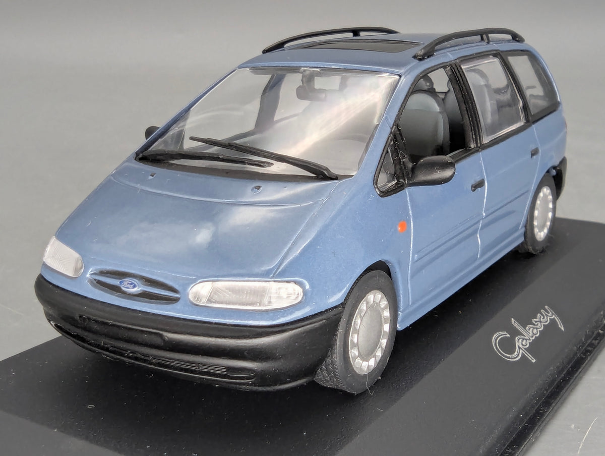 Modellautos 1:43 Minichamps Ford Galaxy Hellblau mit Dealer OVP