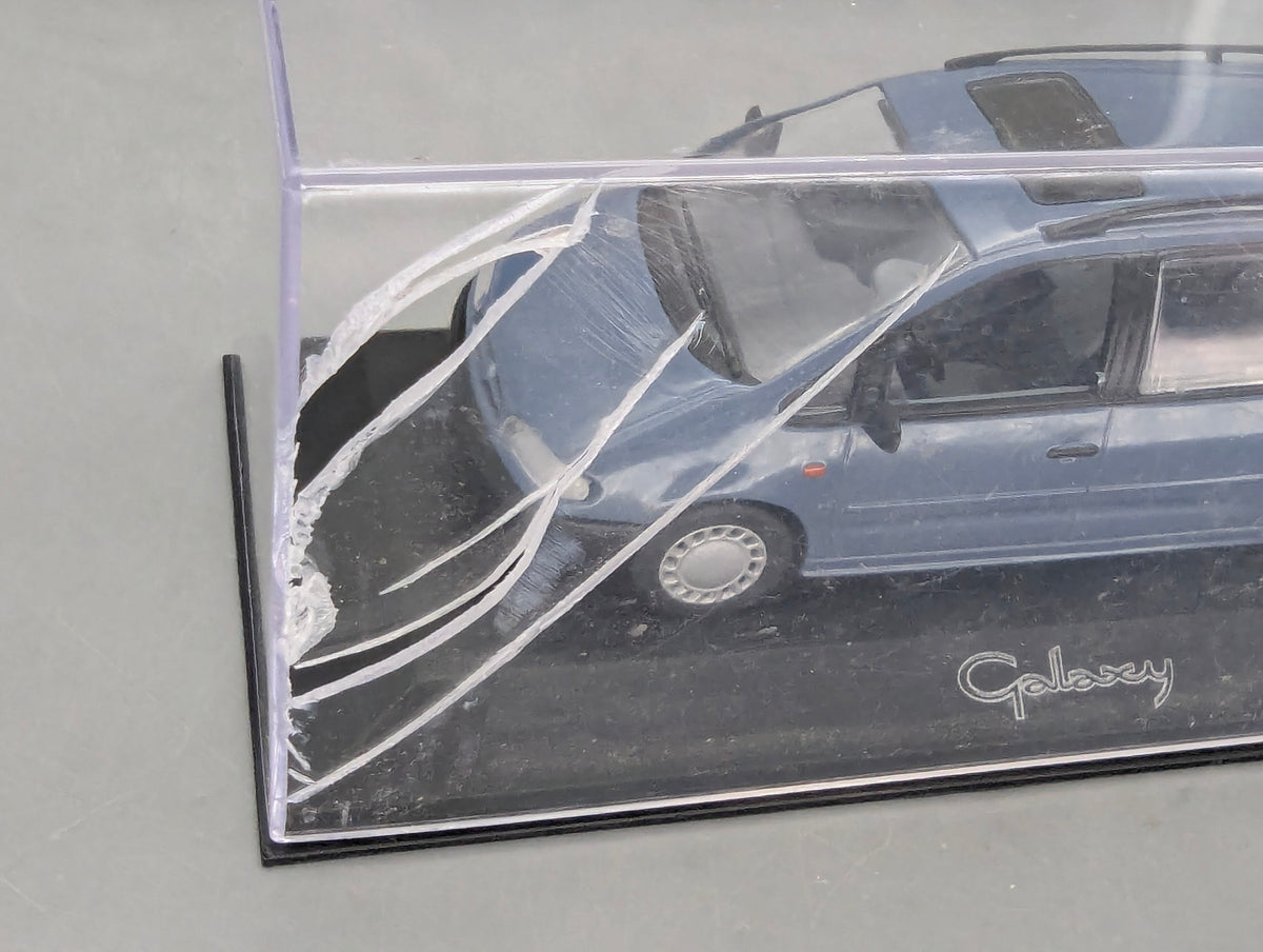 Modellautos 1:43 Minichamps Ford Galaxy Hellblau mit Dealer OVP