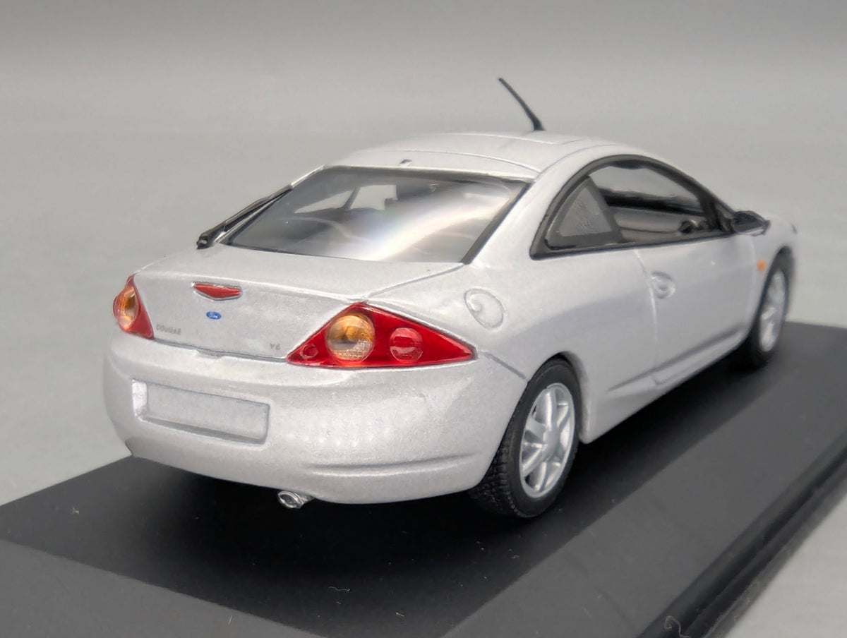 Modellautos 1:43 Minichamps Ford Cougar Silber mit Dealer OVP