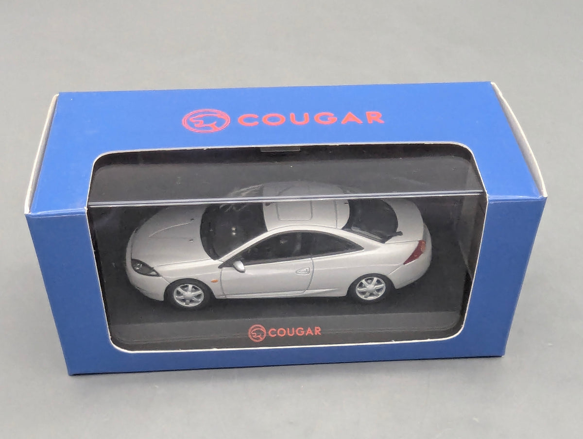 Modellautos 1:43 Minichamps Ford Cougar Silber mit Dealer OVP