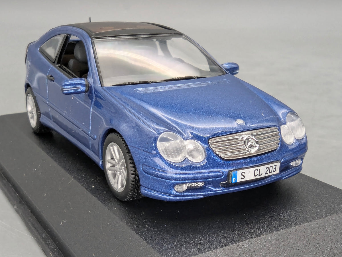 Modellautos 1:43 Minichamps Mercedes-Benz C-Klasse Sport Coupe mit Dealer OVP