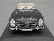 Modellautos 1:43 Minichamps Mercedes-Benz 300 SL Roadster mit Dealer OVP