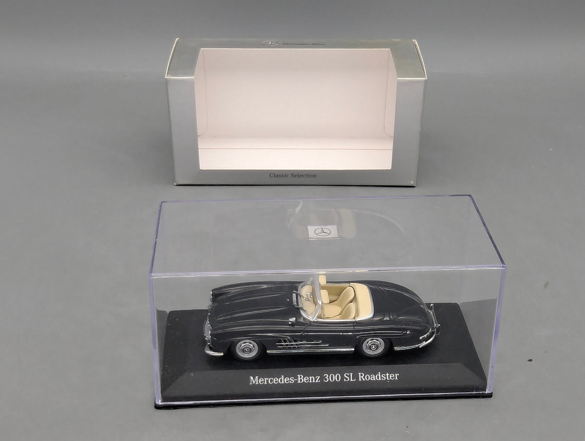Modellautos 1:43 Minichamps Mercedes-Benz 300 SL Roadster mit Dealer OVP