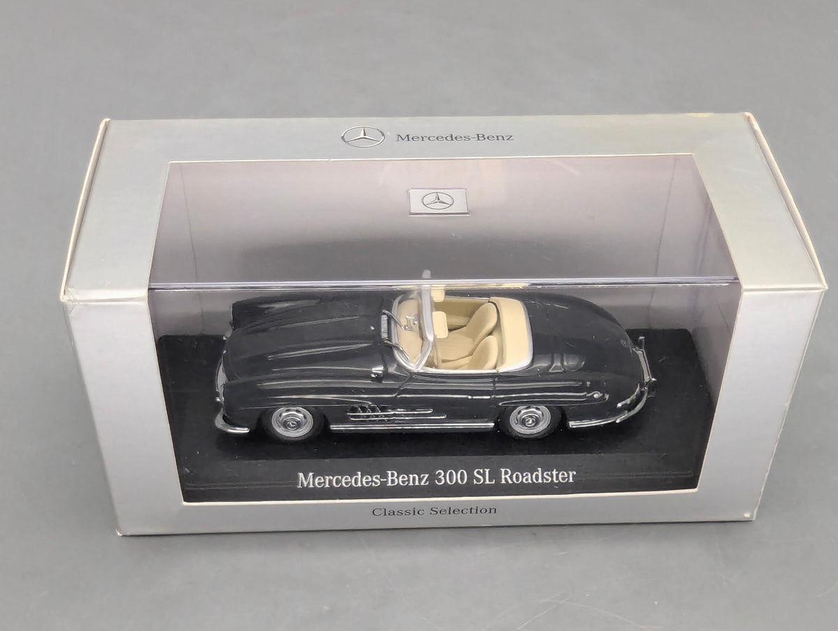 Modellautos 1:43 Minichamps Mercedes-Benz 300 SL Roadster mit Dealer OVP