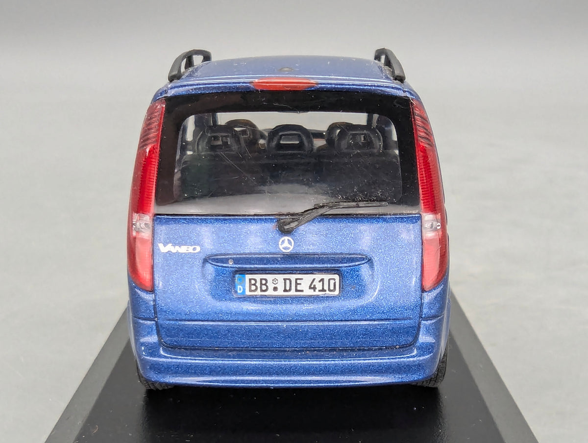 Modellautos 1:43 Minichamps Mercedes-Benz Vaneo Blau Metallic mit Dealer OVP