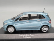 Modellautos 1:43 Minichamps Mercedes-Benz B-Klasse Quellblau mit Dealer OVP