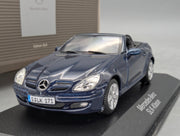 Modellautos 1:43 Minichamps Mercedes-Benz SLK-Klasse Benetoitblau mit Dealer OVP