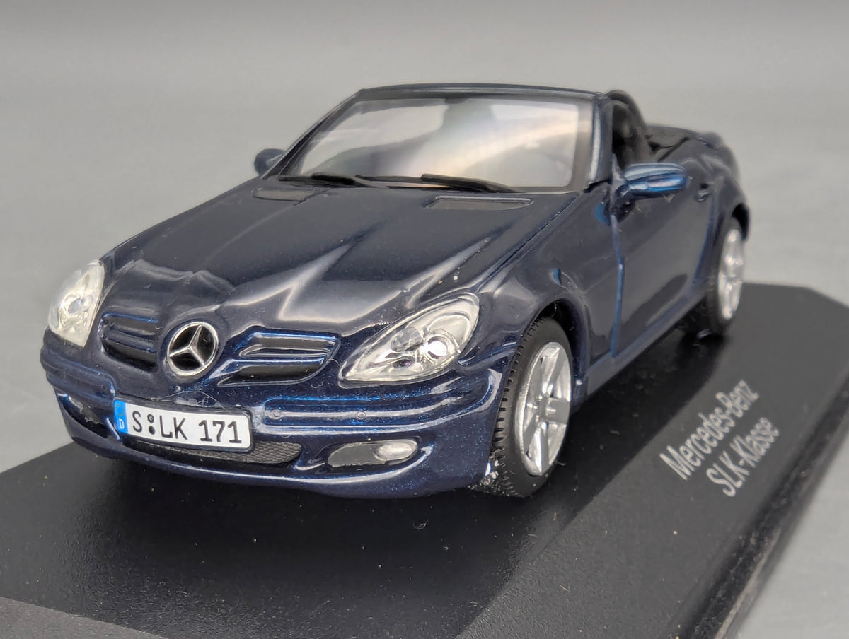 Modellautos 1:43 Minichamps Mercedes-Benz SLK-Klasse Benetoitblau mit Dealer OVP