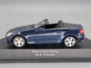 Modellautos 1:43 Minichamps Mercedes-Benz SLK-Klasse Benetoitblau mit Dealer OVP