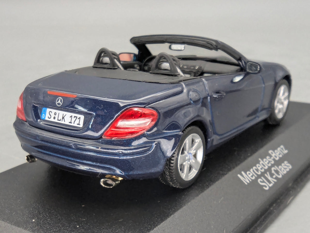 Modellautos 1:43 Minichamps Mercedes-Benz SLK-Klasse Benetoitblau mit Dealer OVP