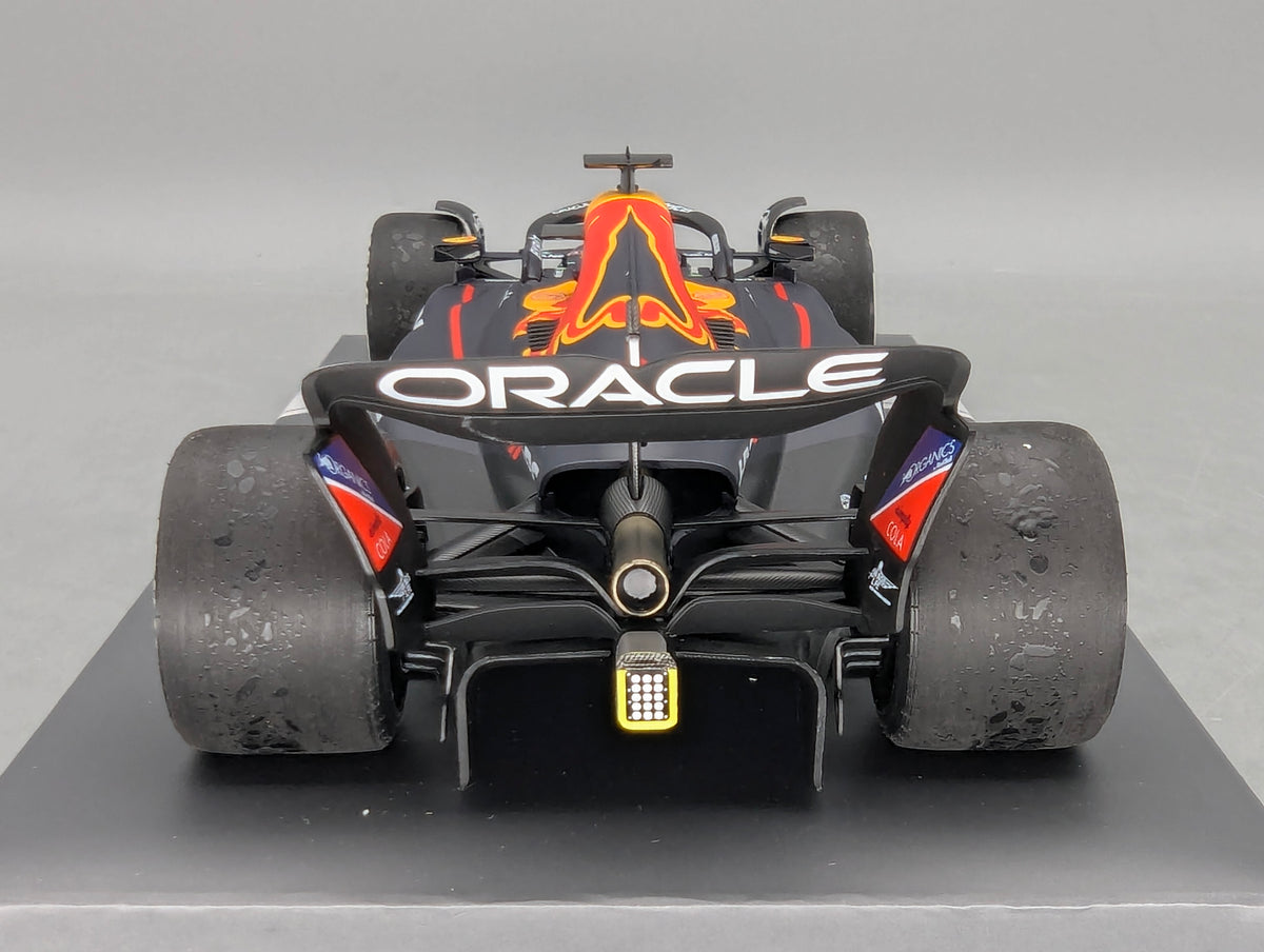 Modellautos 1:43 Minichamps Red Bull RB18 WINNER French GP 2022 Verstappen OVP