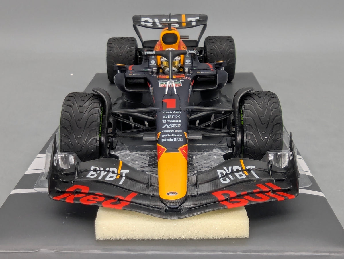Modellautos 1:43 Minichamps Red Bull RB18 WINNER Imola 2022 Verstappen OVP