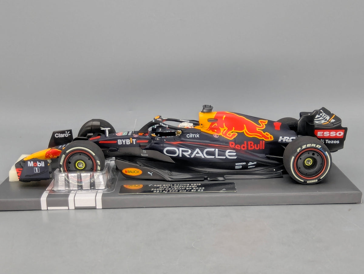 Modellautos 1:43 Minichamps Red Bull RB18 WINNER Saudi Arabia GP 2022 Verstappen OVP