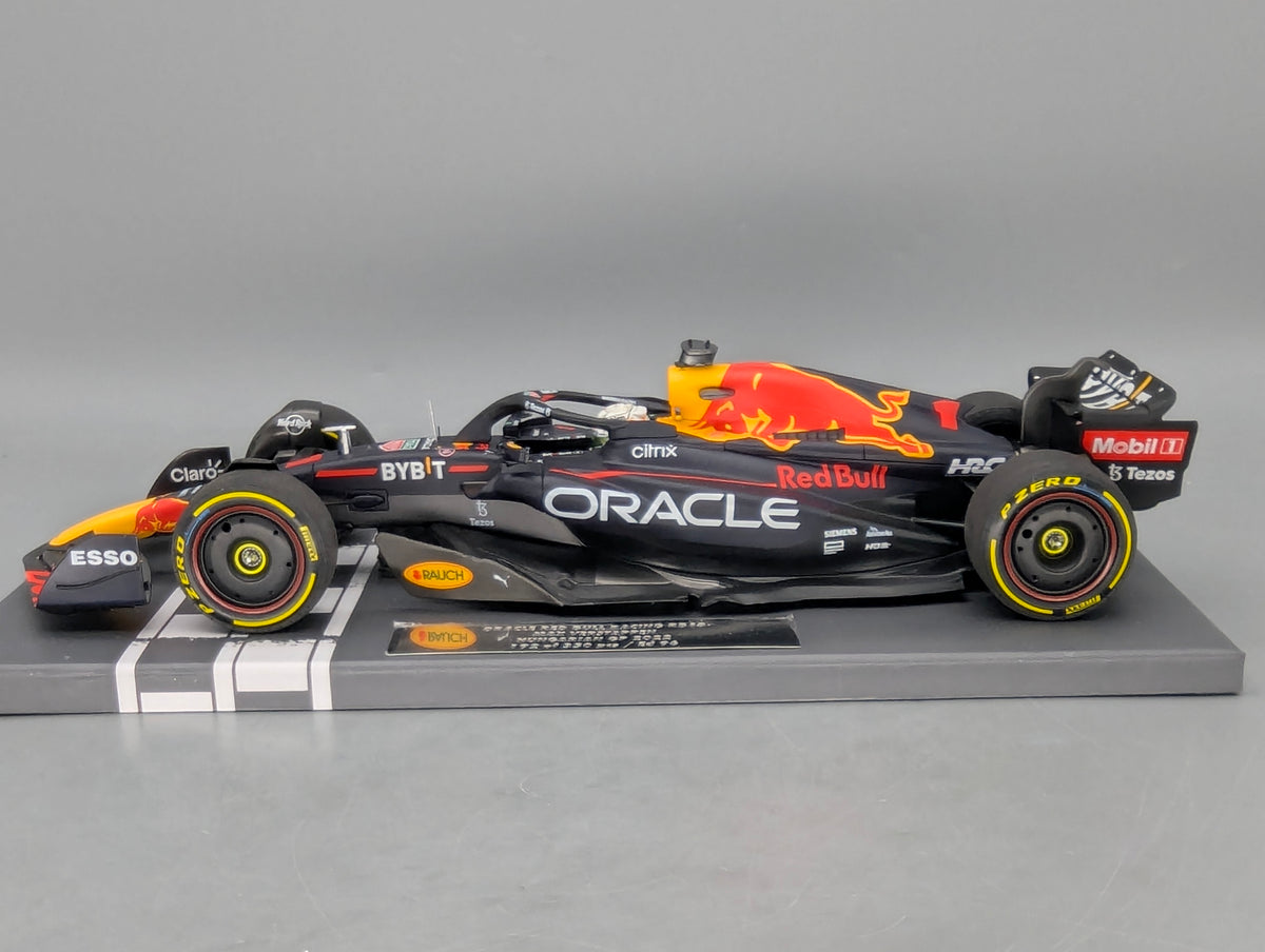 Modellautos 1:43 Minichamps Red Bull RB18 WINNER Ungarn GP 2022 Verstappen OVP
