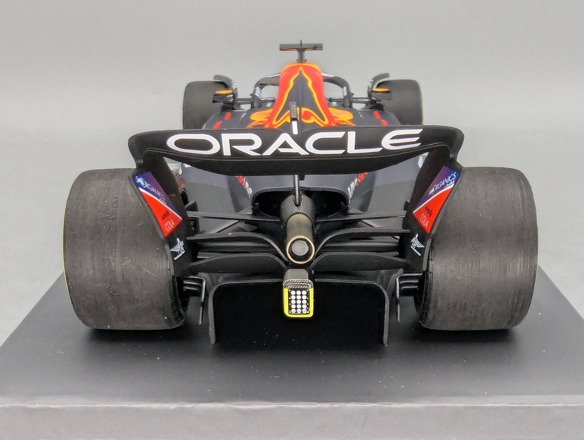 Modellautos 1:43 Minichamps Red Bull RB18 WINNER Ungarn GP 2022 Verstappen OVP