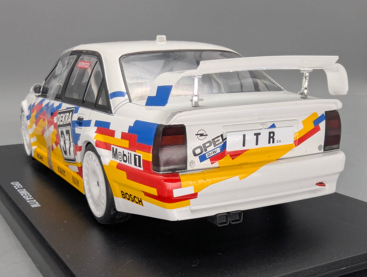 Modellautos 1:18 Werk83 Opel Omega EVO 500 DTM 1991 #37 V. Strycek mit OVP