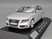 Modellautos 1:43 Minichamps SOP Audi A4 2007 Fertigung Ingolstadt mit Dealer OVP