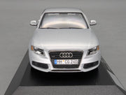 Modellautos 1:43 Minichamps SOP Audi A4 2007 Fertigung Ingolstadt mit Dealer OVP