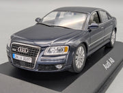 Modellautos 1:43 Minichamps Audi A8 4.2 Quattro MJ 2005 Nachtblau mit Dealer OVP