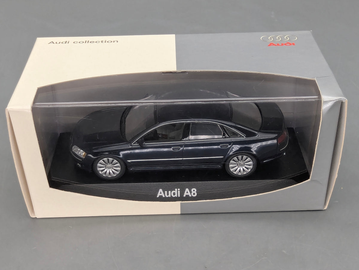Modellautos 1:43 Minichamps Audi A8 4.2 Quattro MJ 2005 Nachtblau mit Dealer OVP