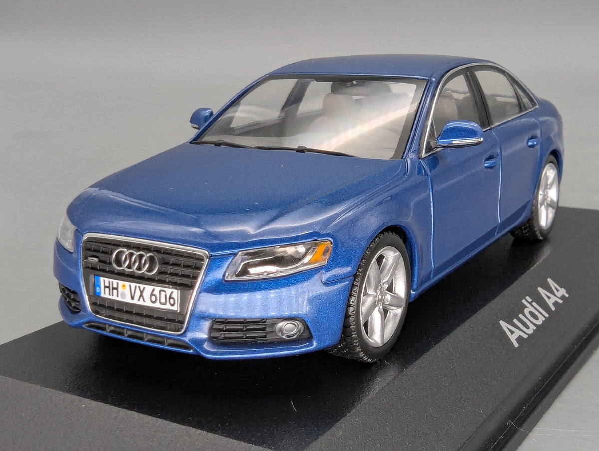Modellautos 1:43 Minichamps Audi A4 3.2 Quattro Aruba Blau Metallic mit Dealer OVP