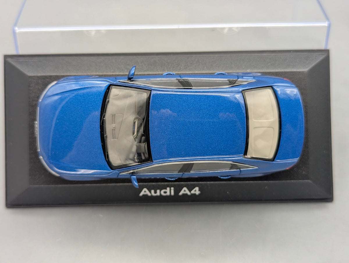 Modellautos 1:43 Minichamps Audi A4 3.2 Quattro Aruba Blau Metallic mit Dealer OVP