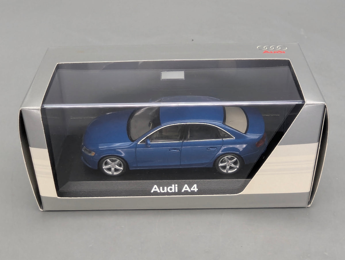 Modellautos 1:43 Minichamps Audi A4 3.2 Quattro Aruba Blau Metallic mit Dealer OVP