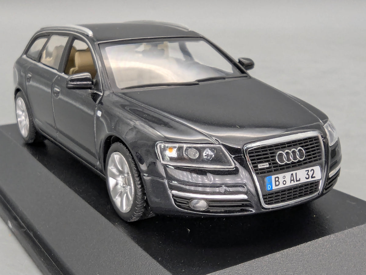 Modellautos 1:43 Minichamps Audi A6 3.2 Quattro Avant Grau Schwarz Metallic mit OVP