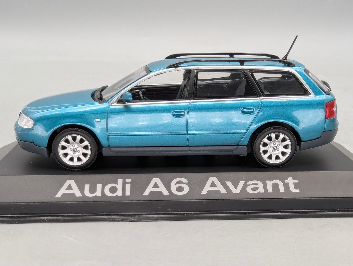 Modellautos 1:43 Minichamps Audi A6 2.8 Avant Türkis Metallic mit Dealer OVP