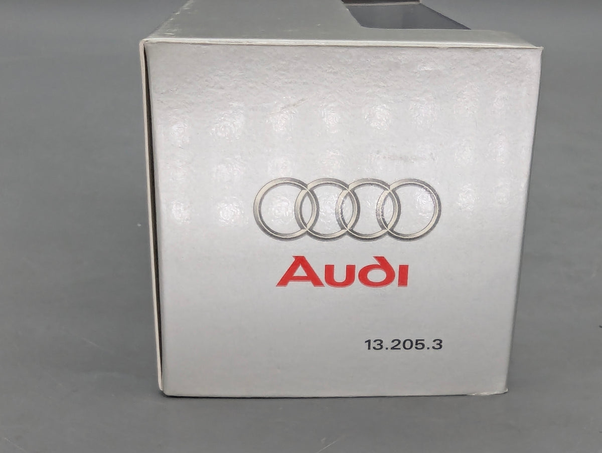 Modellautos 1:43 Minichamps Audi A6 2.8 Avant Türkis Metallic mit Dealer OVP