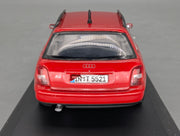 Modellautos 1:43 Minichamps Audi A4 Avant Rot mit Dealer OVP