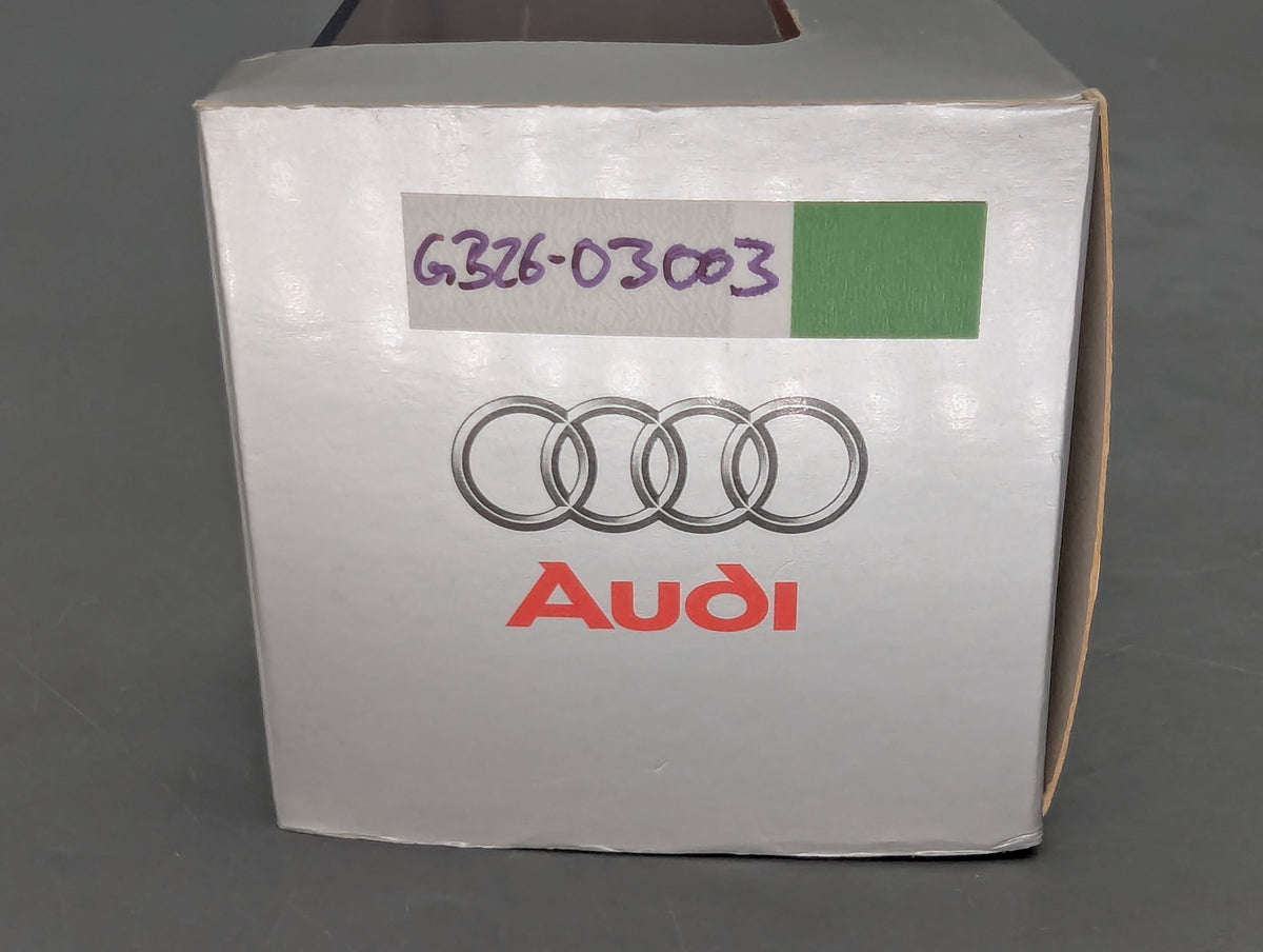 Modellautos 1:43 Minichamps Audi A4 Avant Rot mit Dealer OVP
