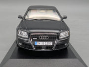Modellautos 1:43 Minichamps Audi A8 4.2 Quattro MJ 2005 Phantomschwarz mit Dealer OVP
