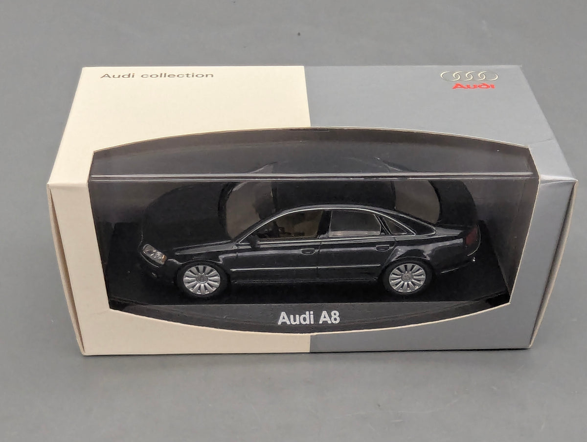 Modellautos 1:43 Minichamps Audi A8 4.2 Quattro MJ 2005 Phantomschwarz mit Dealer OVP