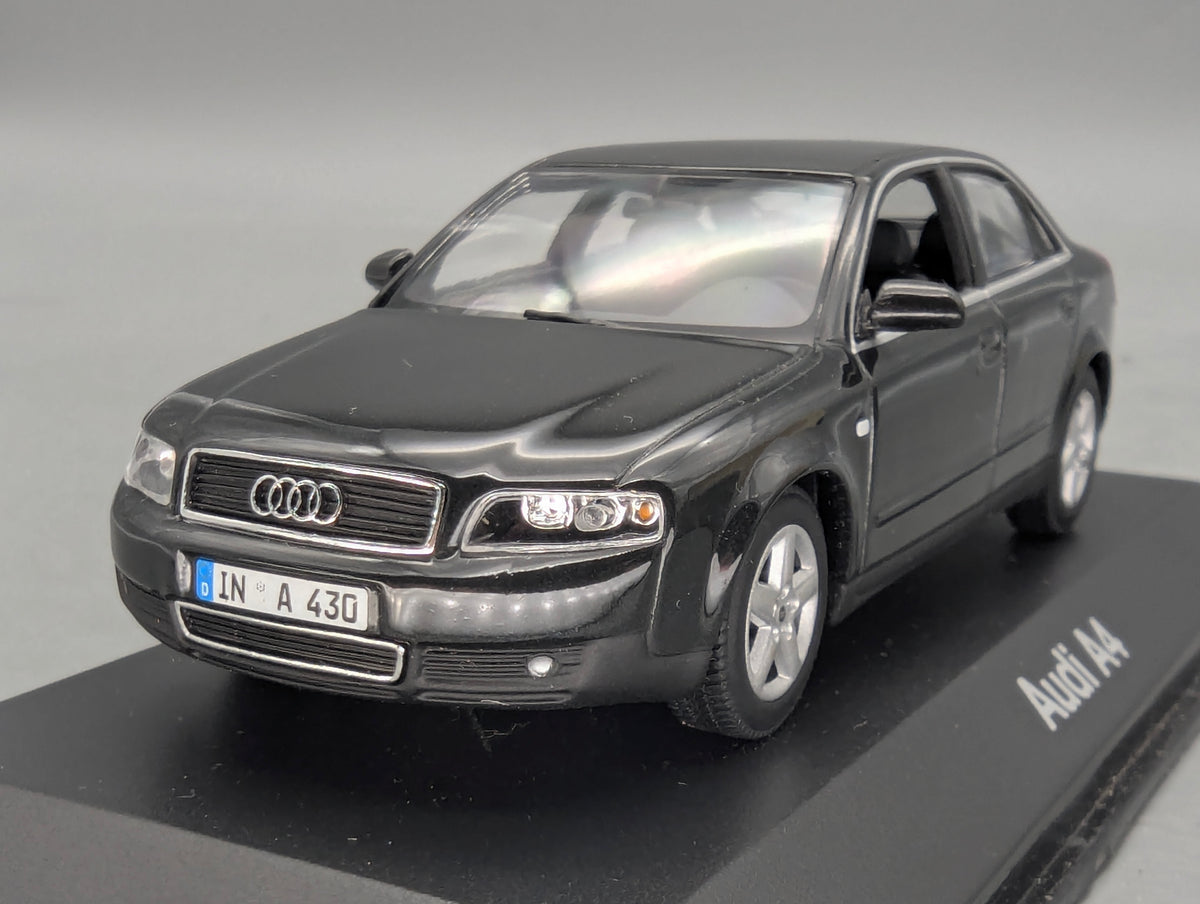 Modellautos 1:43 Minichamps Audi A4 3.0 Schwarz mit Dealer OVP