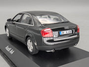 Modellautos 1:43 Minichamps Audi A4 3.0 Schwarz mit Dealer OVP