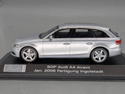 Modellautos 1:43 Minichamps Audi A4 Avant SOP Jan 2008 Ingolstadt mit Dealer OVP