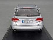 Modellautos 1:43 Minichamps Audi A4 Avant SOP Jan 2008 Ingolstadt mit Dealer OVP