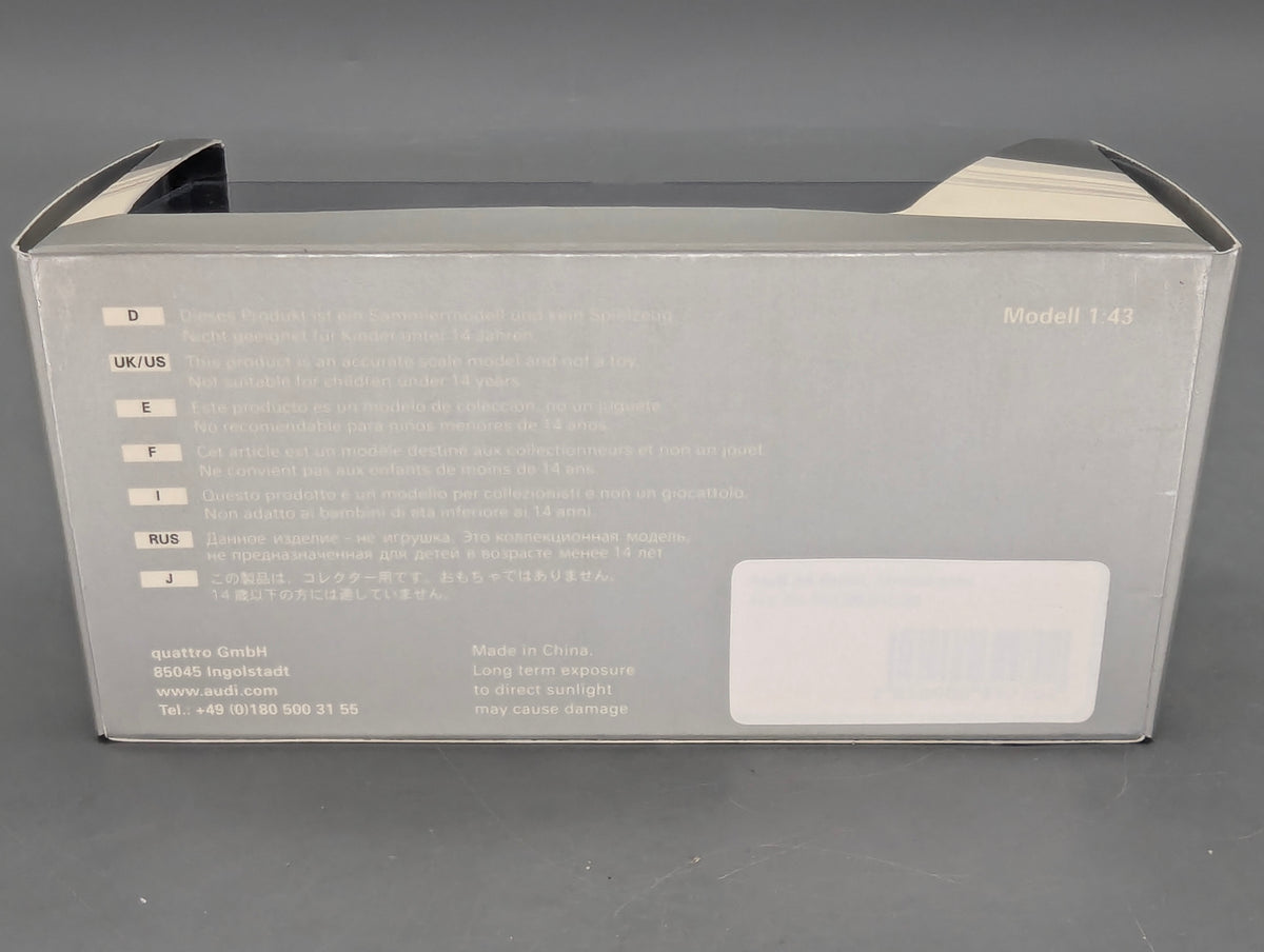 Modellautos 1:43 Minichamps Audi A4 Avant SOP Jan 2008 Ingolstadt mit Dealer OVP