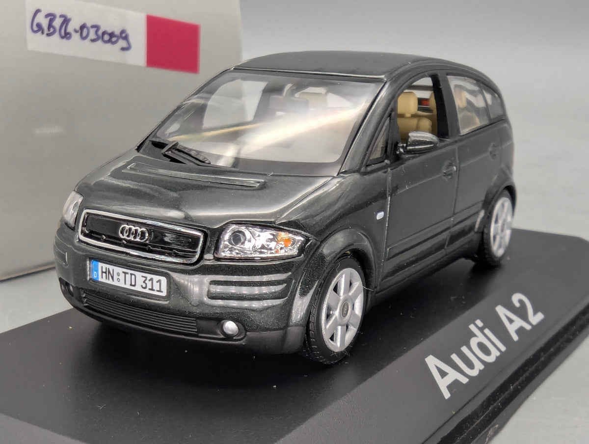 Modellautos 1:43 Minichamps Audi A2 Dunkel Grün-Grau Metallic mit Dealer OVP