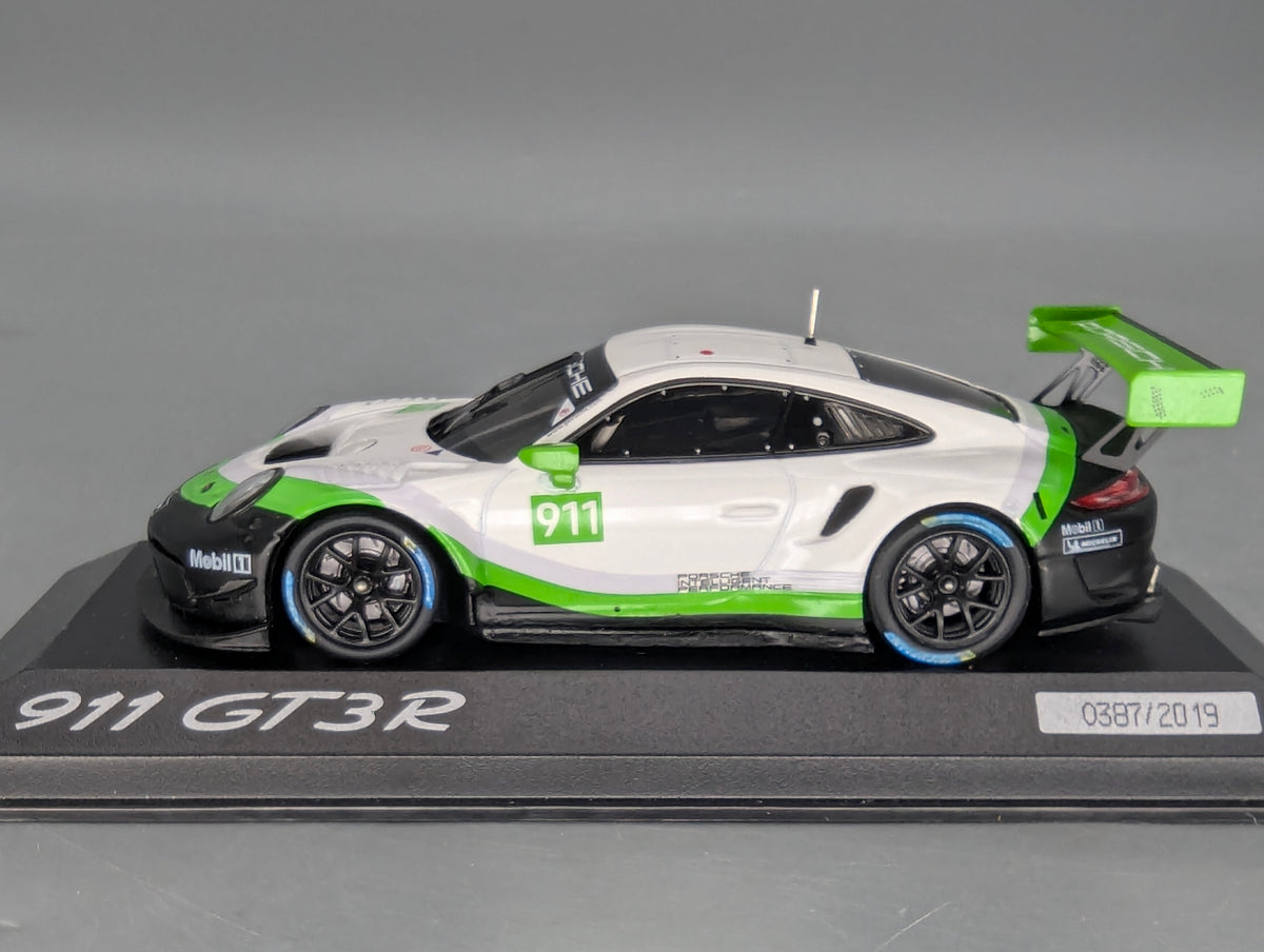 Modellautos 1:43 Minichamps Porsche 911 GT3R Weiß Grün Schwarz mit WAP Dealer OVP