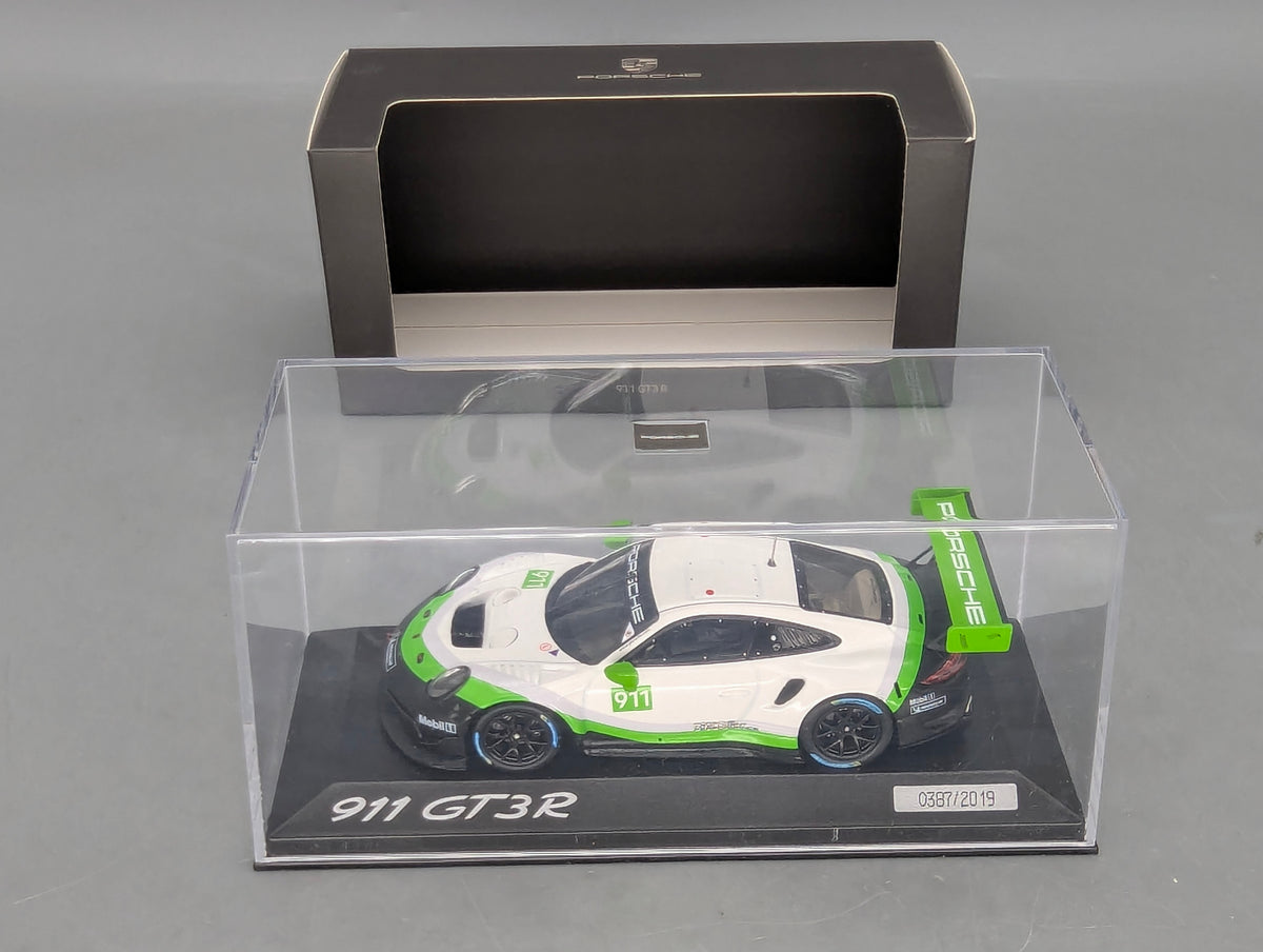 Modellautos 1:43 Minichamps Porsche 911 GT3R Weiß Grün Schwarz mit WAP Dealer OVP