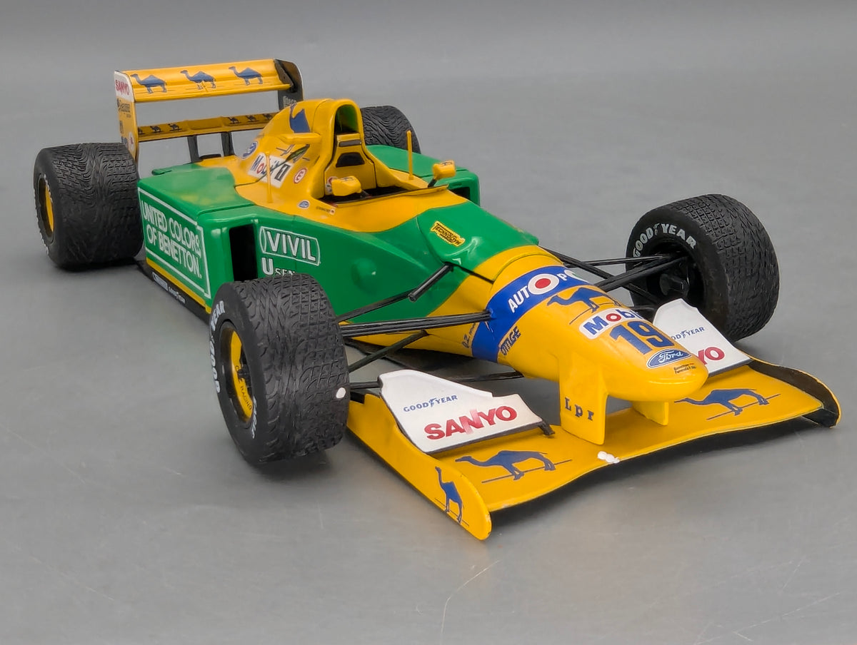 Modellautos 1:18 Minichamps Benetton Ford B192 #19 M. Schumacher OVP