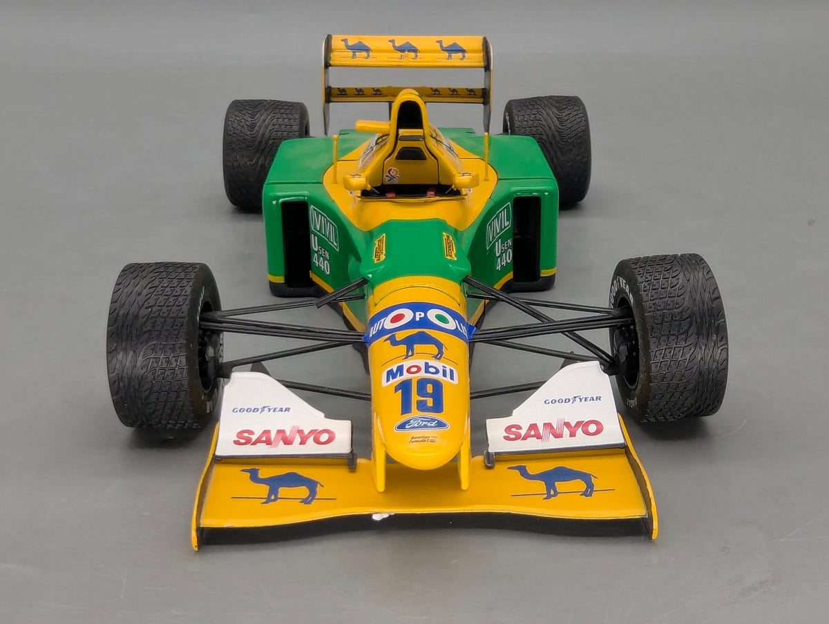 Modellautos 1:18 Minichamps Benetton Ford B192 #19 M. Schumacher OVP