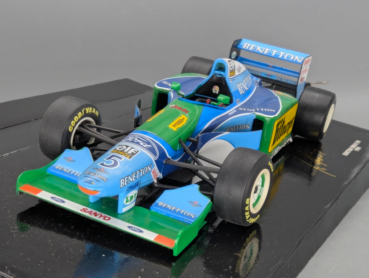 Modellautos 1:18 Minichamps Benetton Ford B194 1994 #5 M. Schumacher OVP